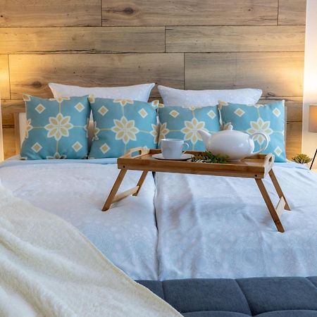 Design Apartment- 24H Self-Check-In - Bis 4 Pers - Parkplatz - Wifi - Balkon -Terrasse - In Direkter Weihernaehe - Radwege Schiffweiler Zewnętrze zdjęcie