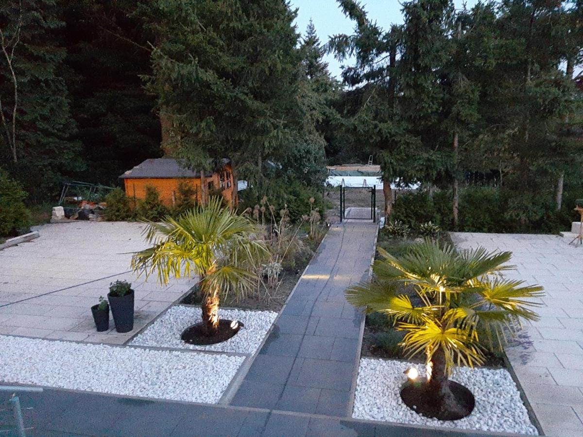 Design Apartment- 24H Self-Check-In - Bis 4 Pers - Parkplatz - Wifi - Balkon -Terrasse - In Direkter Weihernaehe - Radwege Schiffweiler Zewnętrze zdjęcie