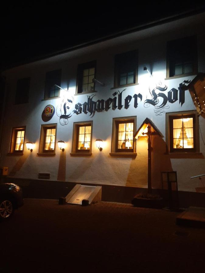 Design Apartment- 24H Self-Check-In - Bis 4 Pers - Parkplatz - Wifi - Balkon -Terrasse - In Direkter Weihernaehe - Radwege Schiffweiler Zewnętrze zdjęcie