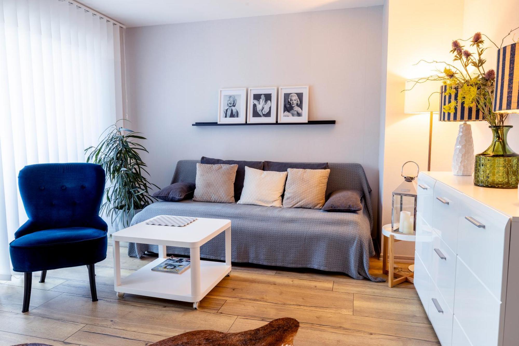 Design Apartment- 24H Self-Check-In - Bis 4 Pers - Parkplatz - Wifi - Balkon -Terrasse - In Direkter Weihernaehe - Radwege Schiffweiler Zewnętrze zdjęcie